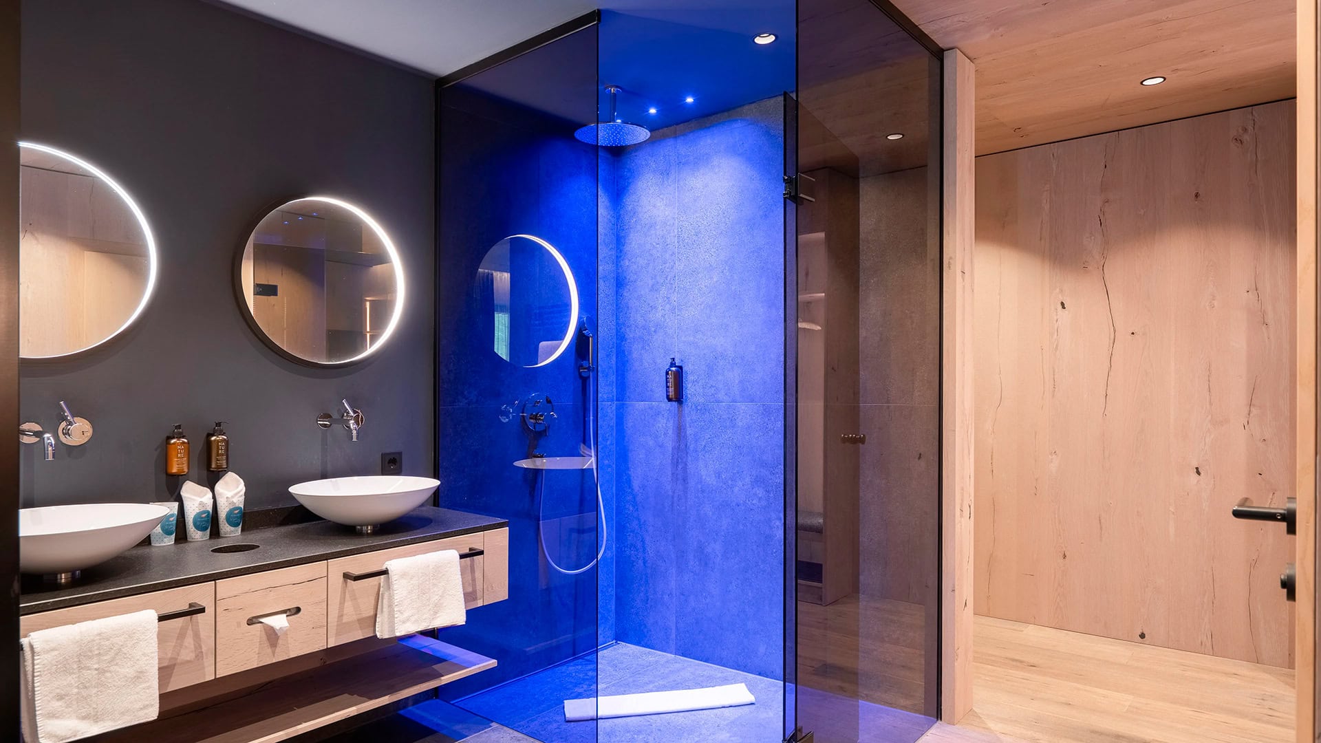 Premiumsuite_Alpin_Rock_Premium-Suite-Alpin-Rock-__501_---2_7a4a1296ed