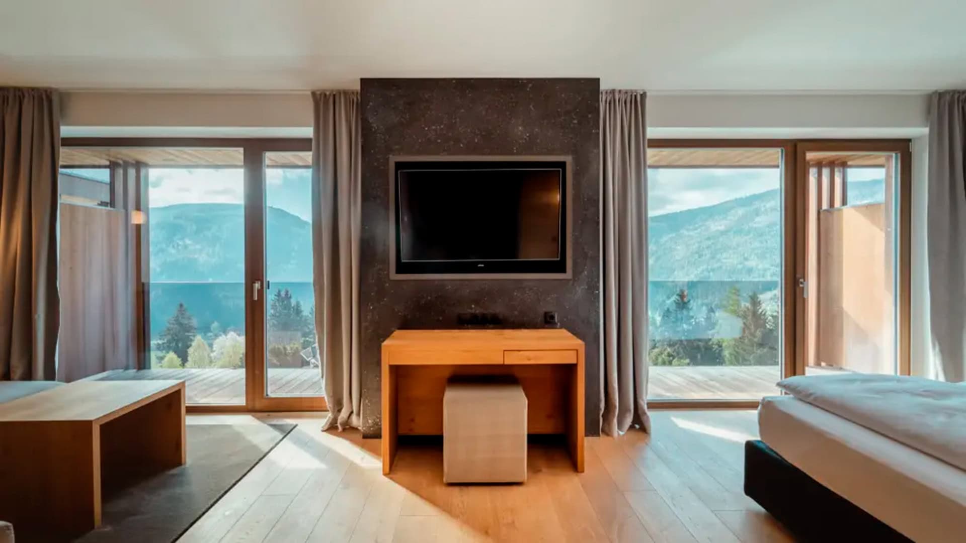 Alpen_Tesitin_Panoramasuite_bnlocalproxy_2