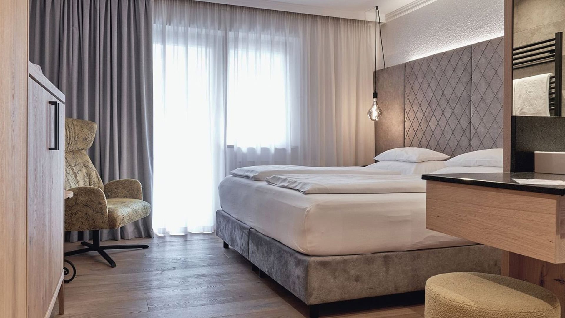 Hochkoenigin_Cozy_Room_1600x0s_2