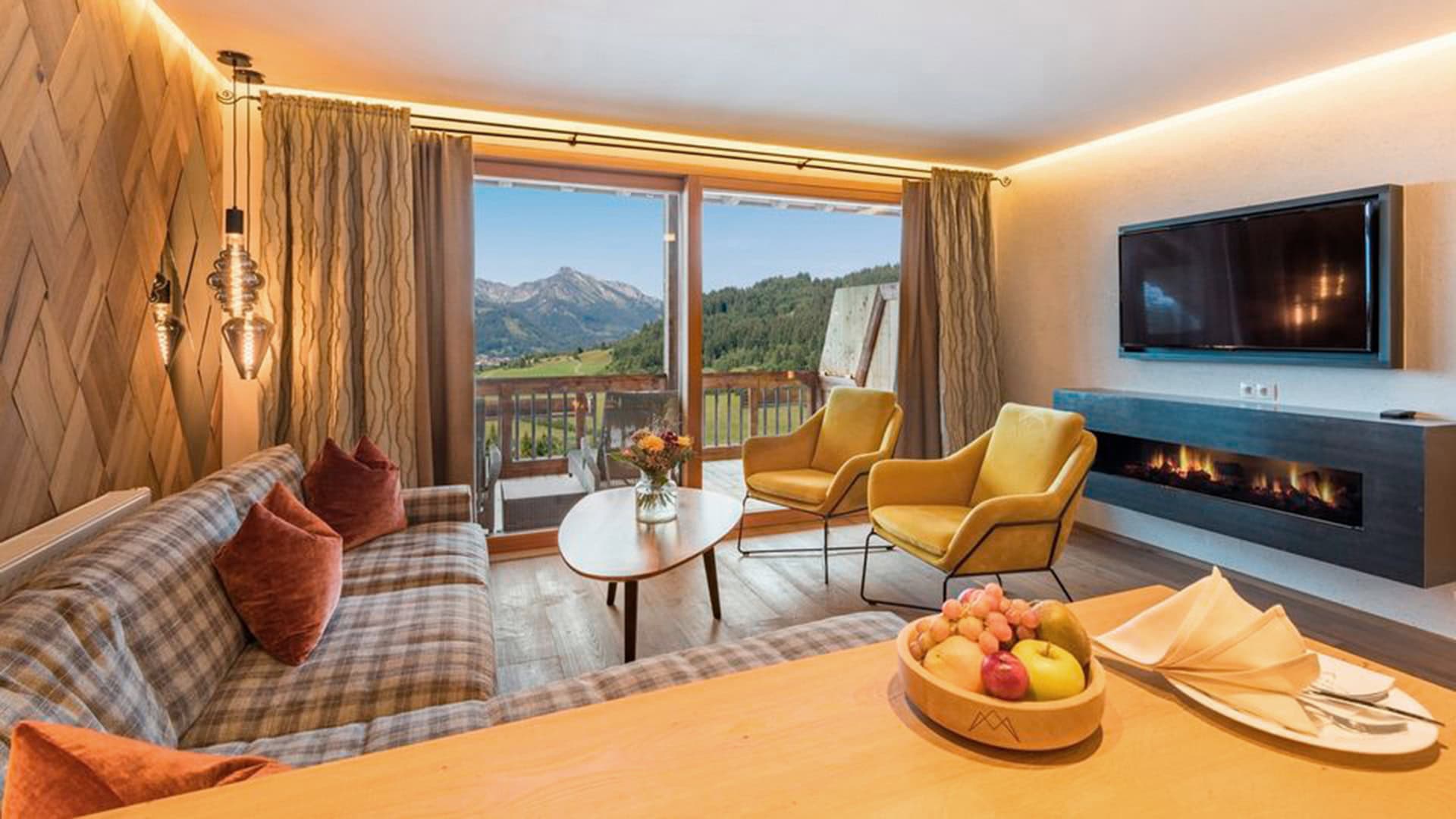Deluxe_Suite_Edelweiss_mit_Tal_und_Panoramablick_960x540s_2