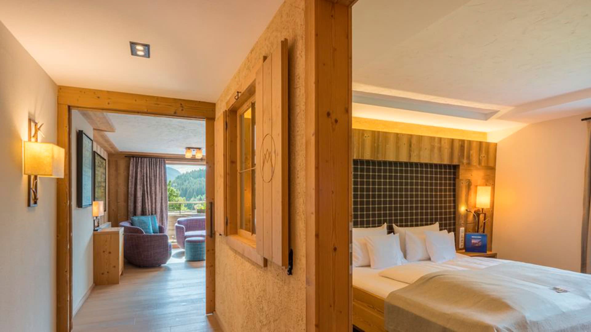 Suite_Alpenrose_mit_Tal_und_Panoramablick_960x540s_1
