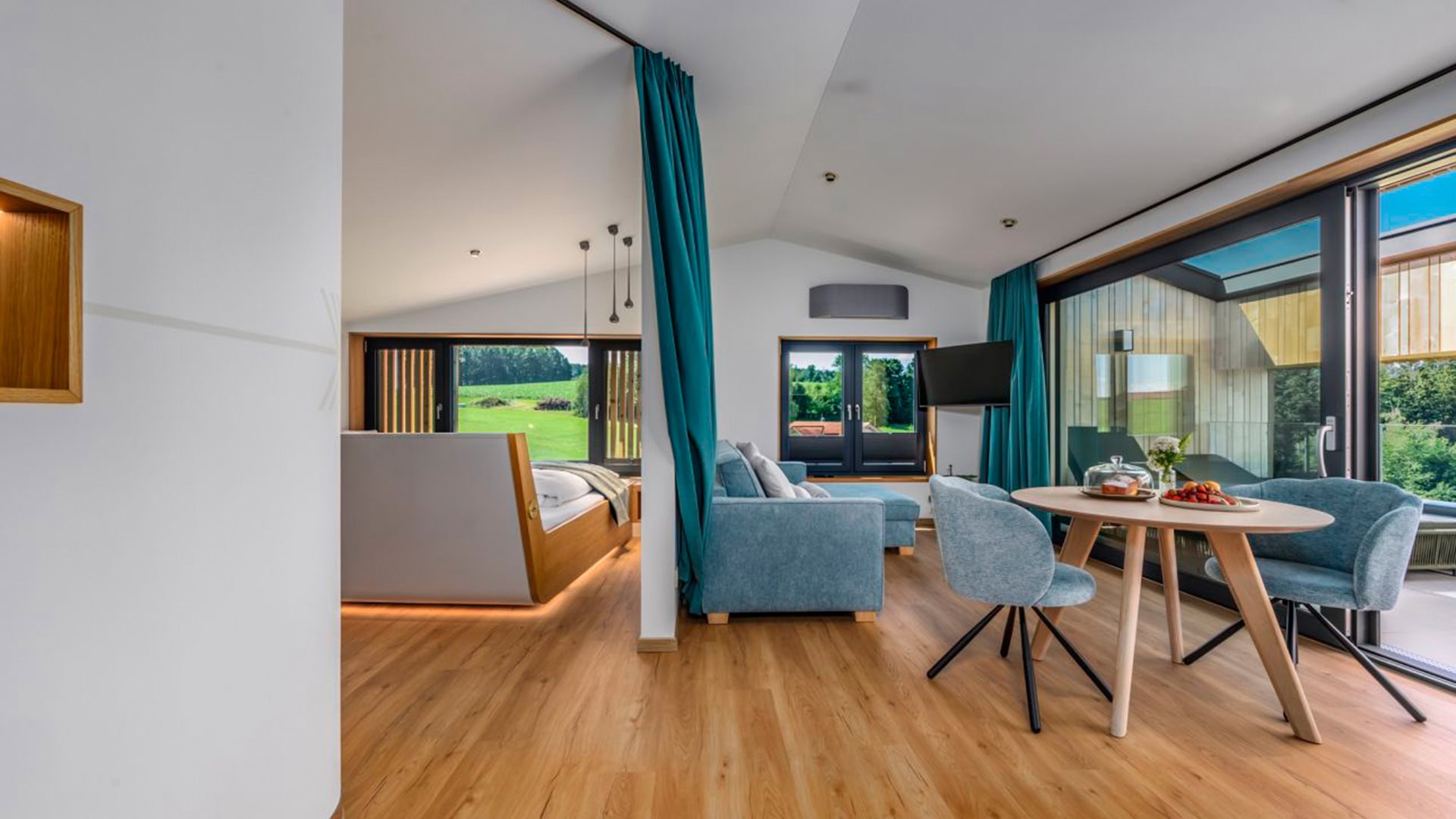 Edlguetl_Achd_edlguetl-refugium-achd-wohnraum-essplatz-schlafbereich-4bd420de