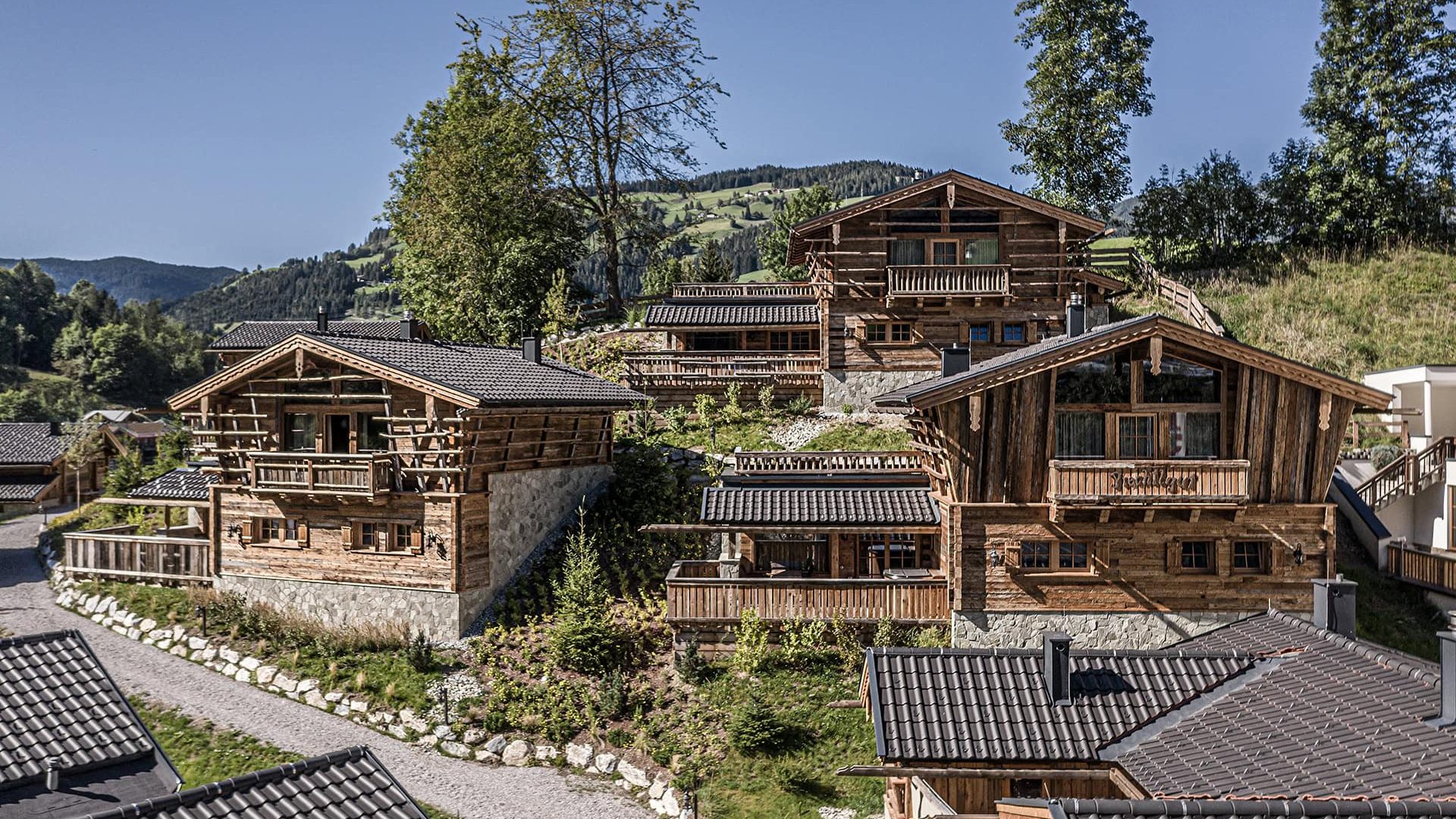 Bergdorf_Prechtelgut_aussenanlage-sommer
