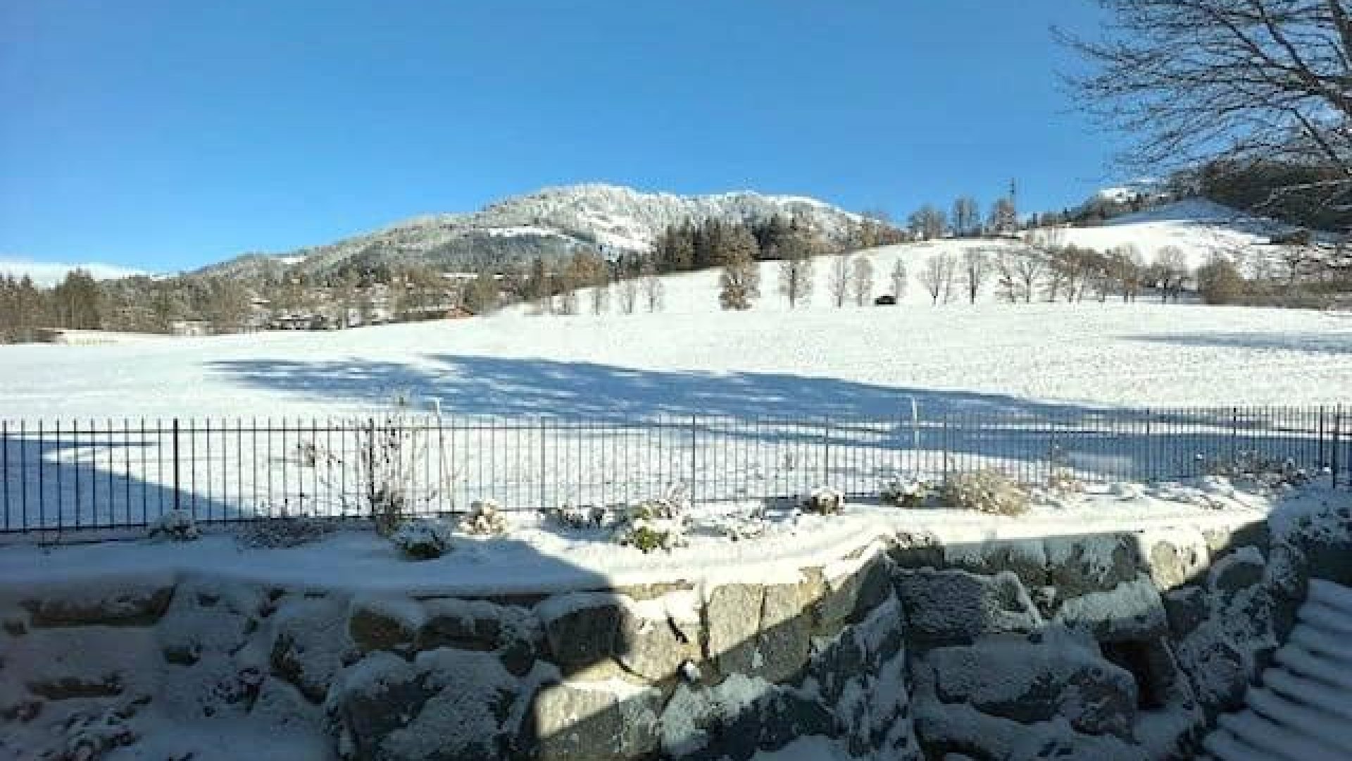 Chalet_F_Blick nach Osten aus Esszimmer_KD