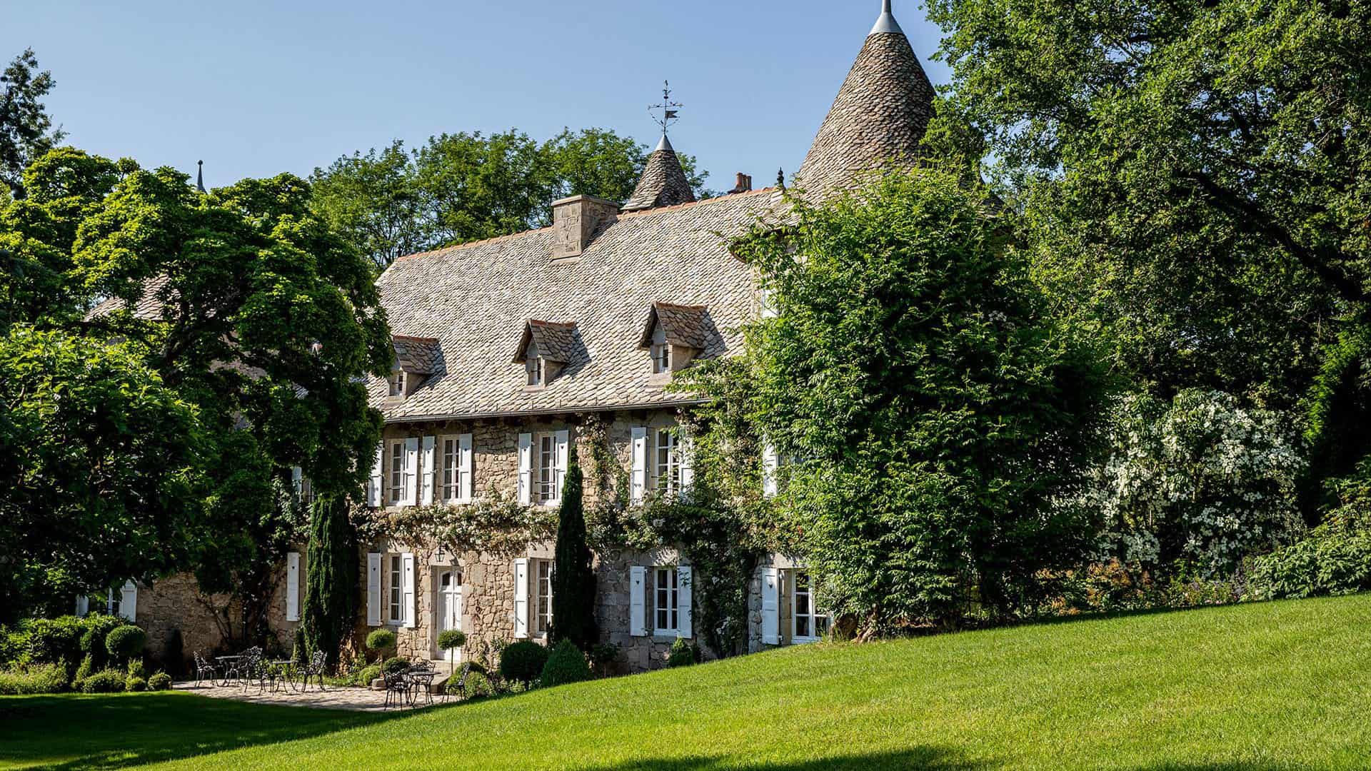 Château de Cols Auusenaufnahme mit Terrasse