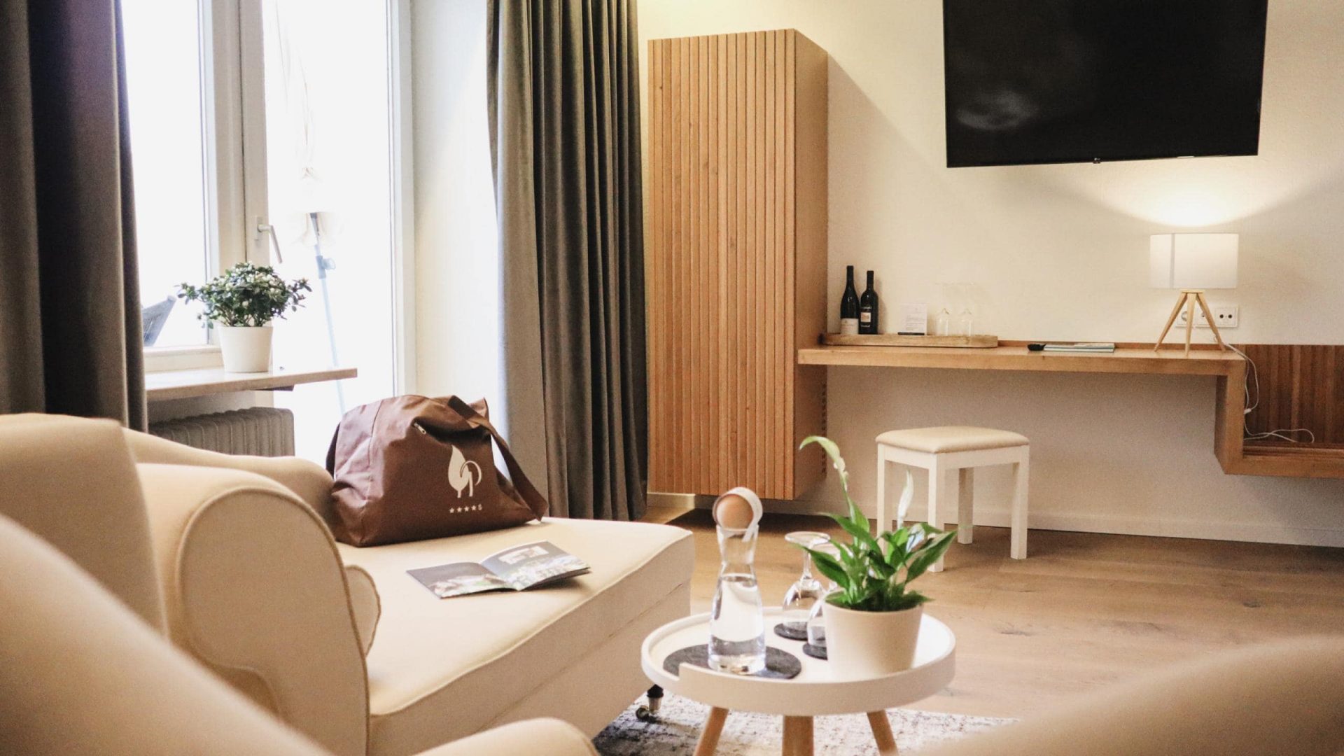 Das_Parkhotel_Sonnenzimmer_3
