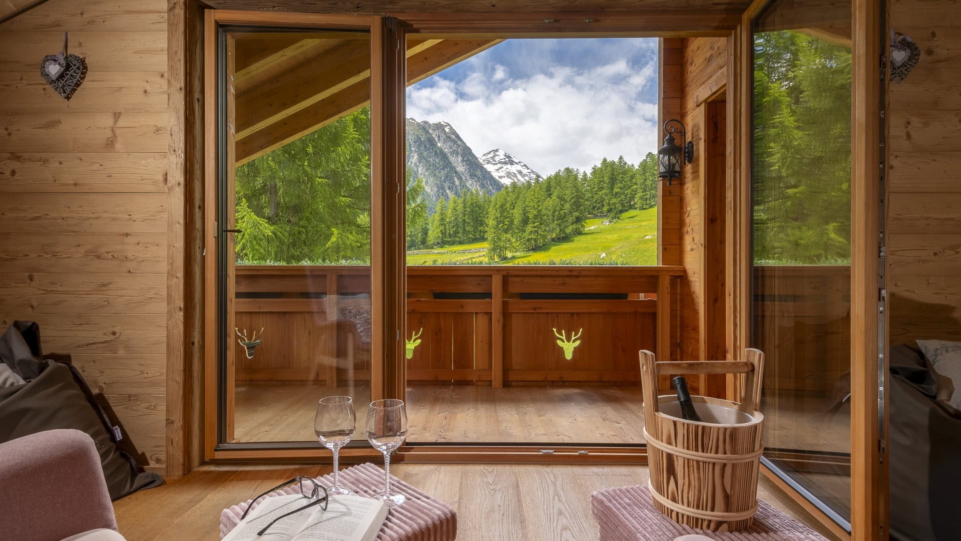 Engadin_Chalet_Aussicht Sommer Hauptfoto_KD