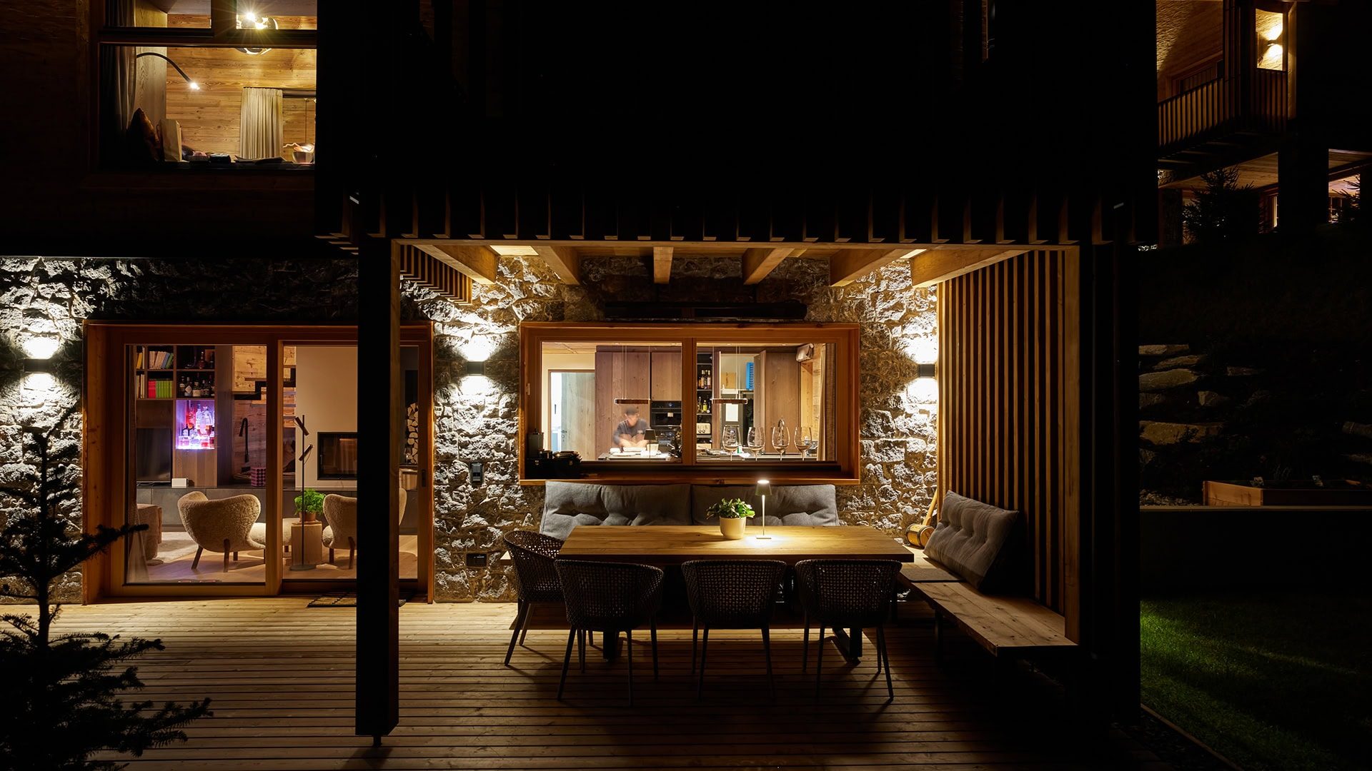 Fender_Chalets_Sonnalm_241006_wo_6378_KD