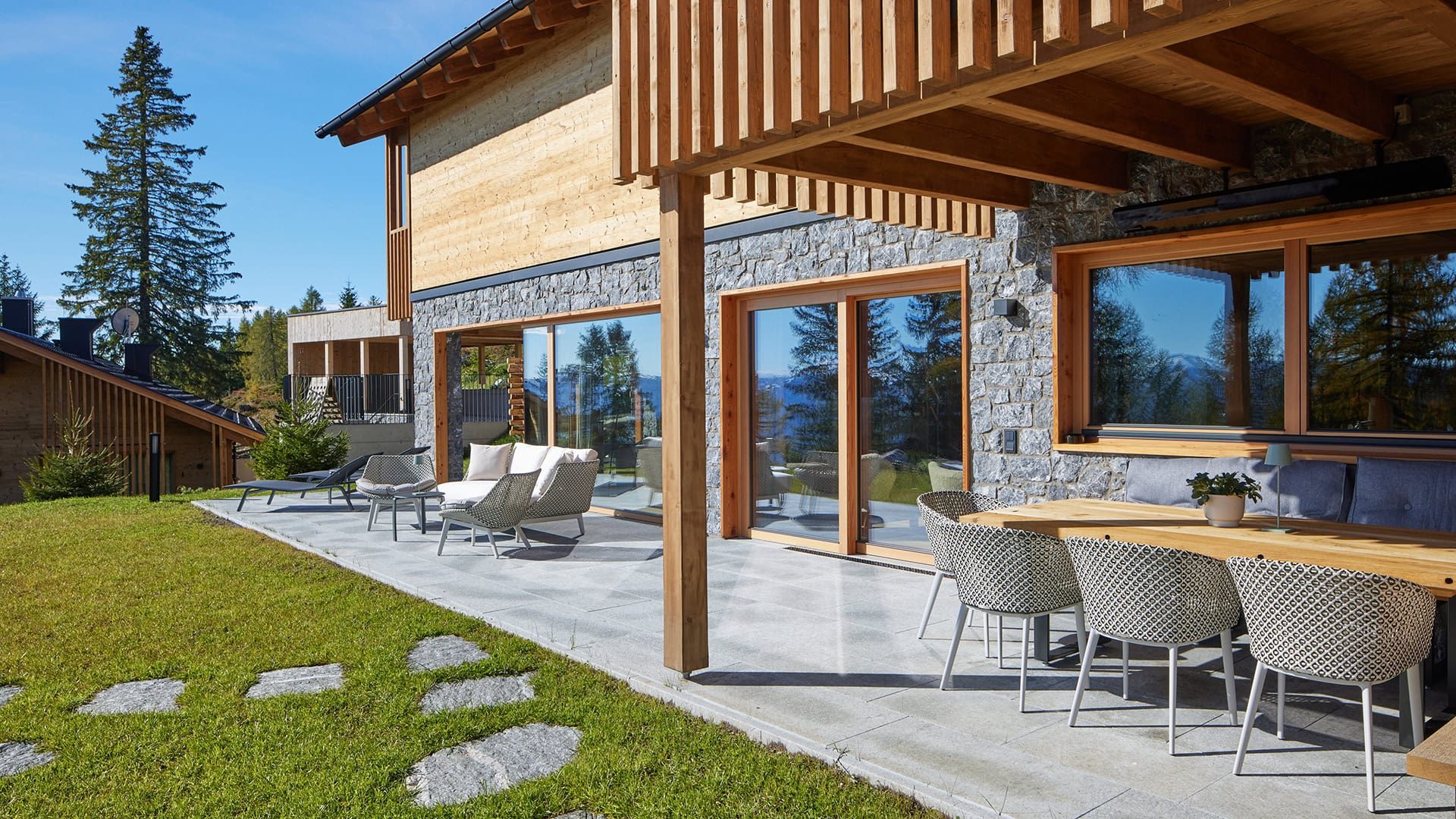 Fender_Chalets_Sonnalm_241007_wo_6523_KD