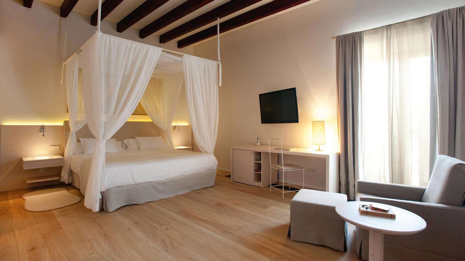Font Santa Hotel 27