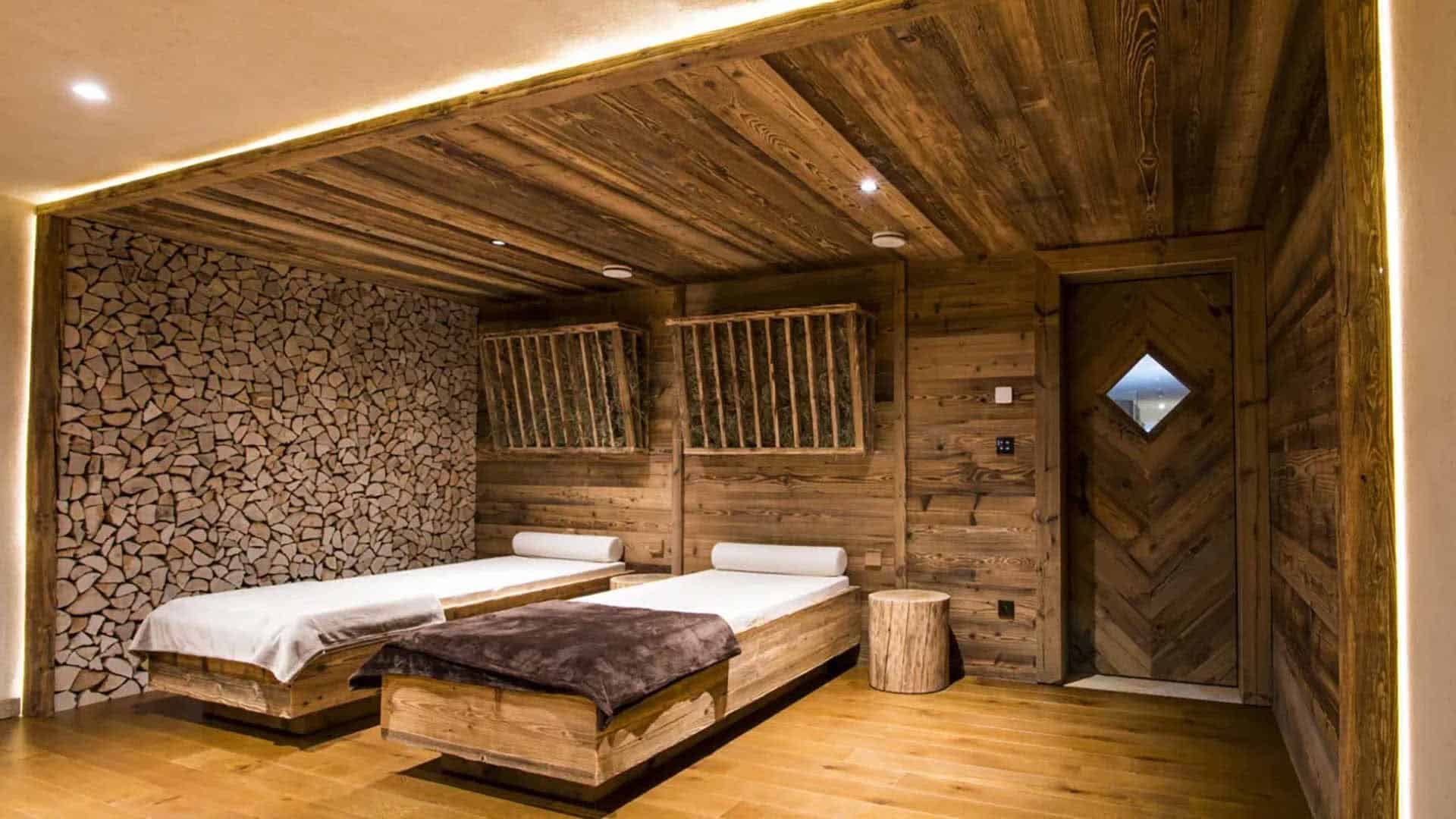 Hostellerie des Chateaux 14
