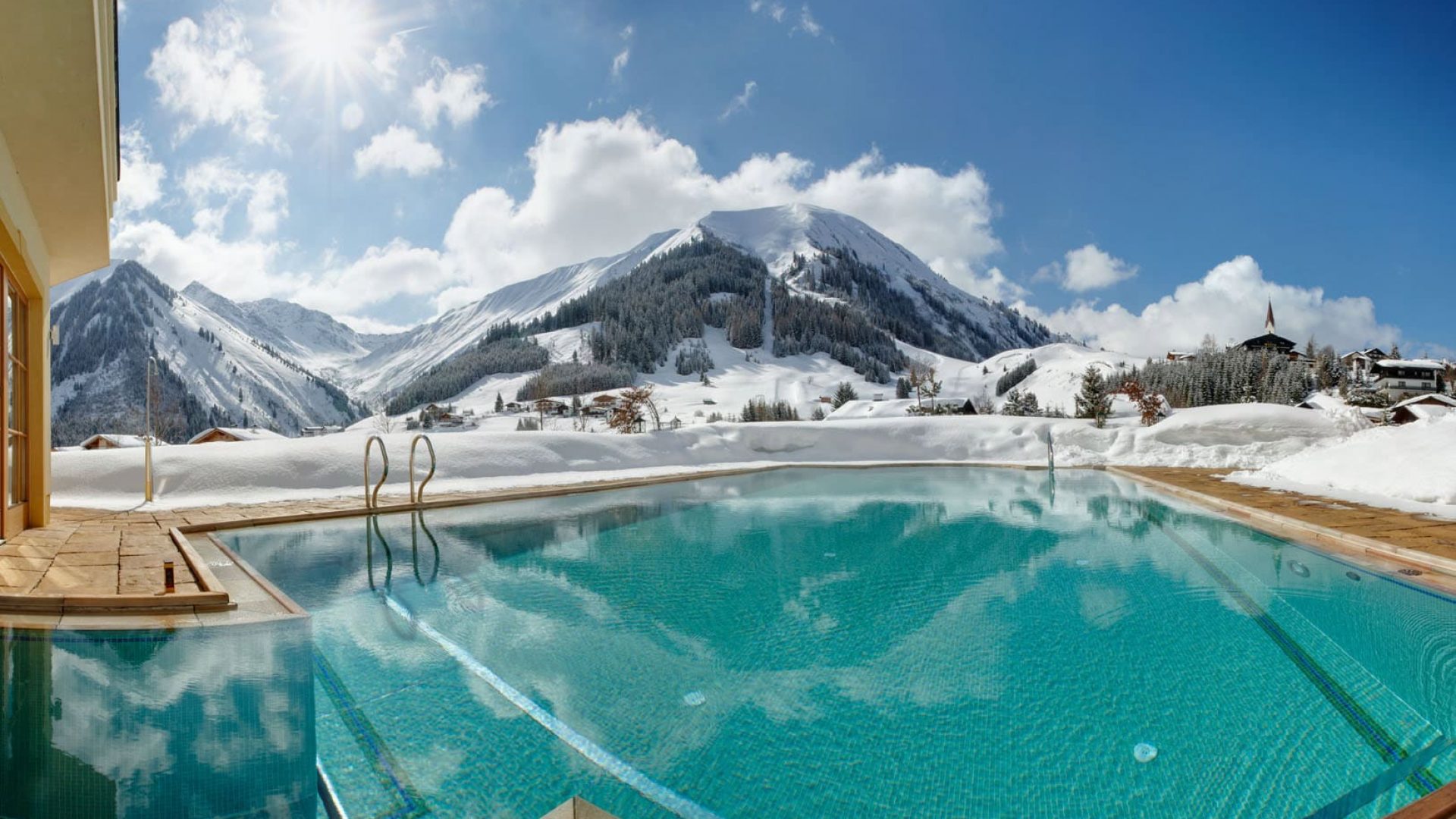 Hotel-Singer-Außenpool-Winter