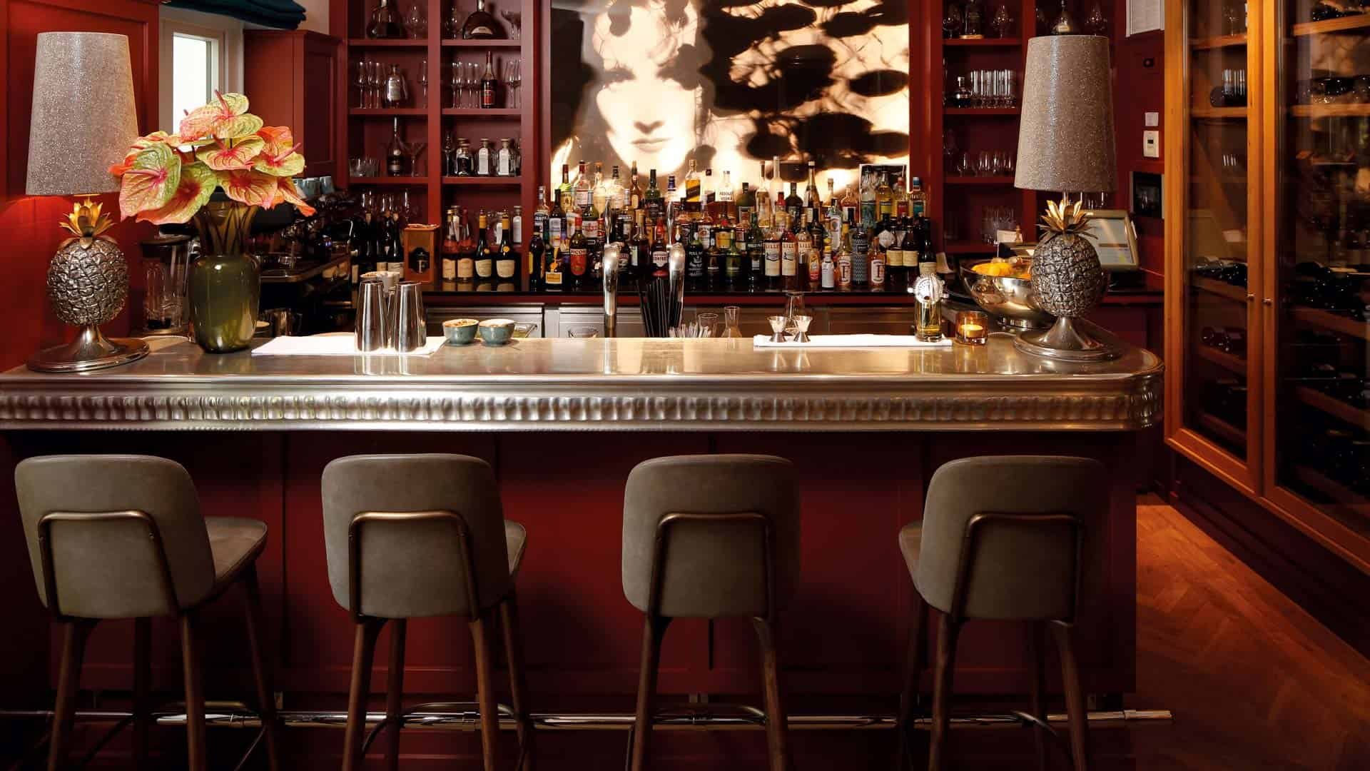 La Maison Bar