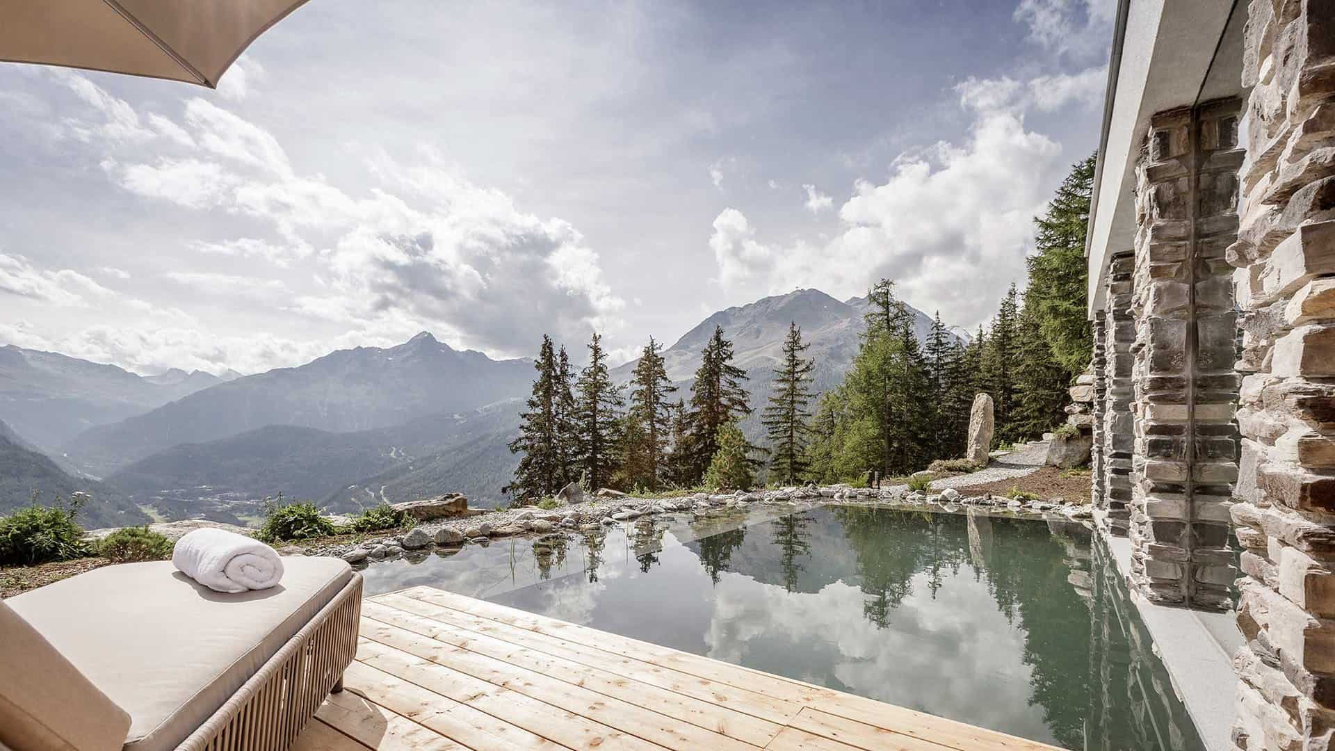 Leni Mountain Chalet Außenpool