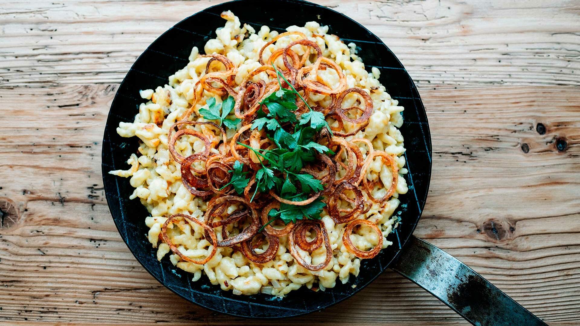 Pachmair_Kasspatzln,-Käsespätzle_Tirol-Werbung_Koschitzki-Kathrin_Keine-Ortsangabe_KD