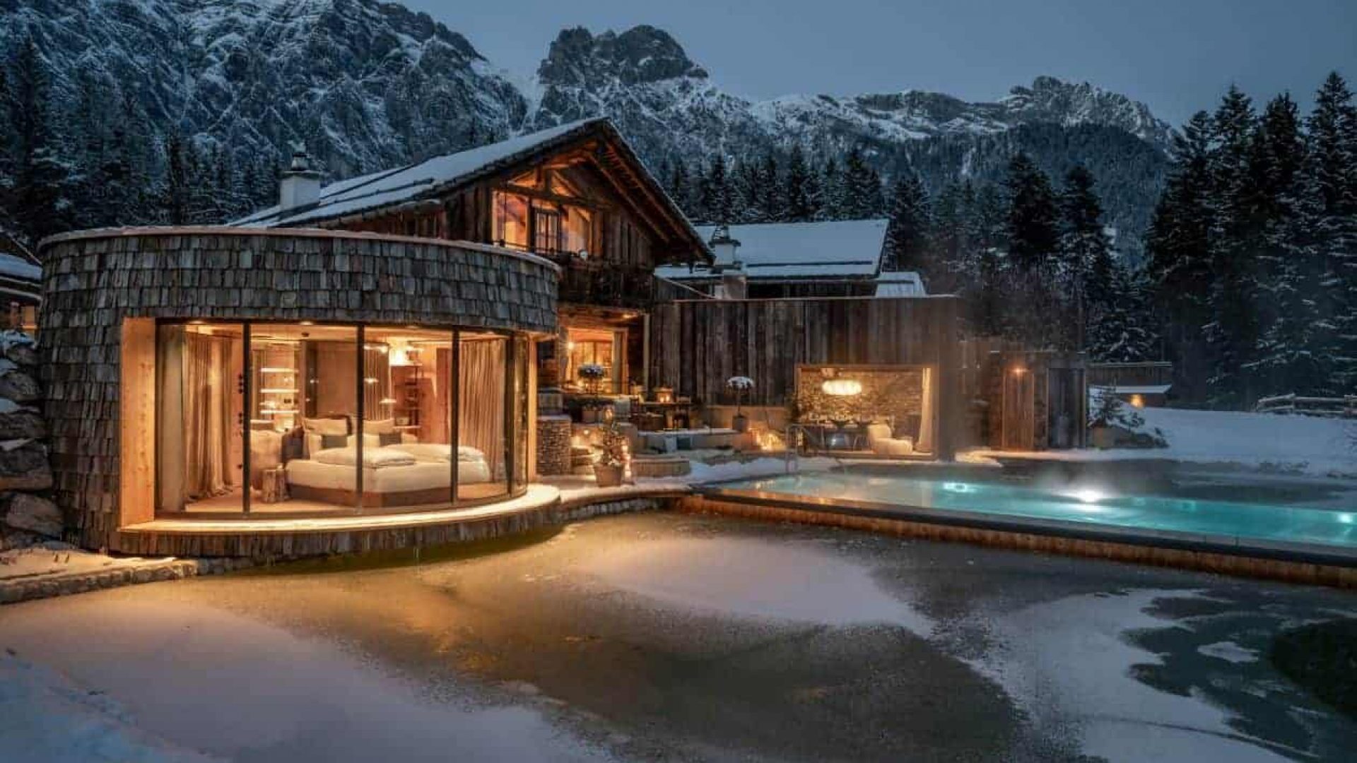Priesteregg Villa Wossa Außenansicht im Winter