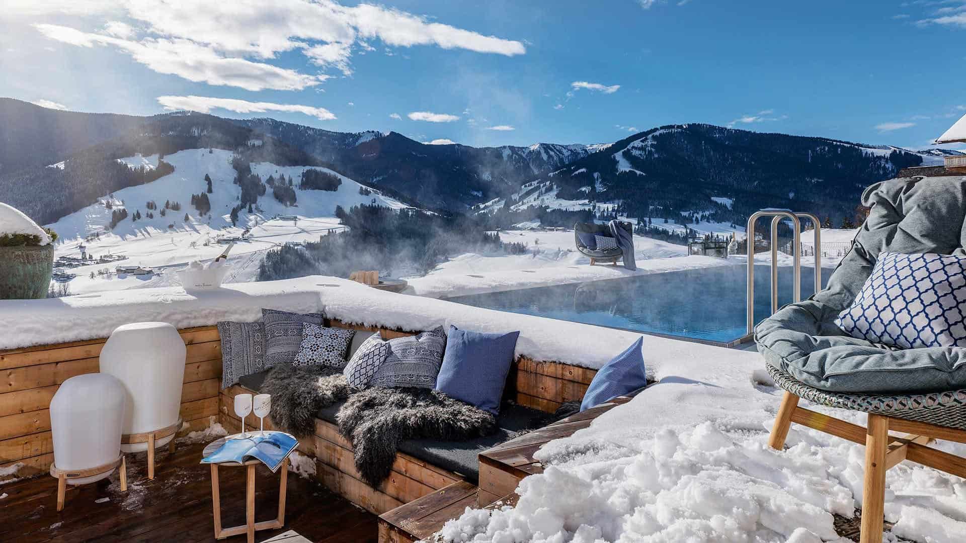 Senhoog Leogang Aussaufnahme Winter Pool