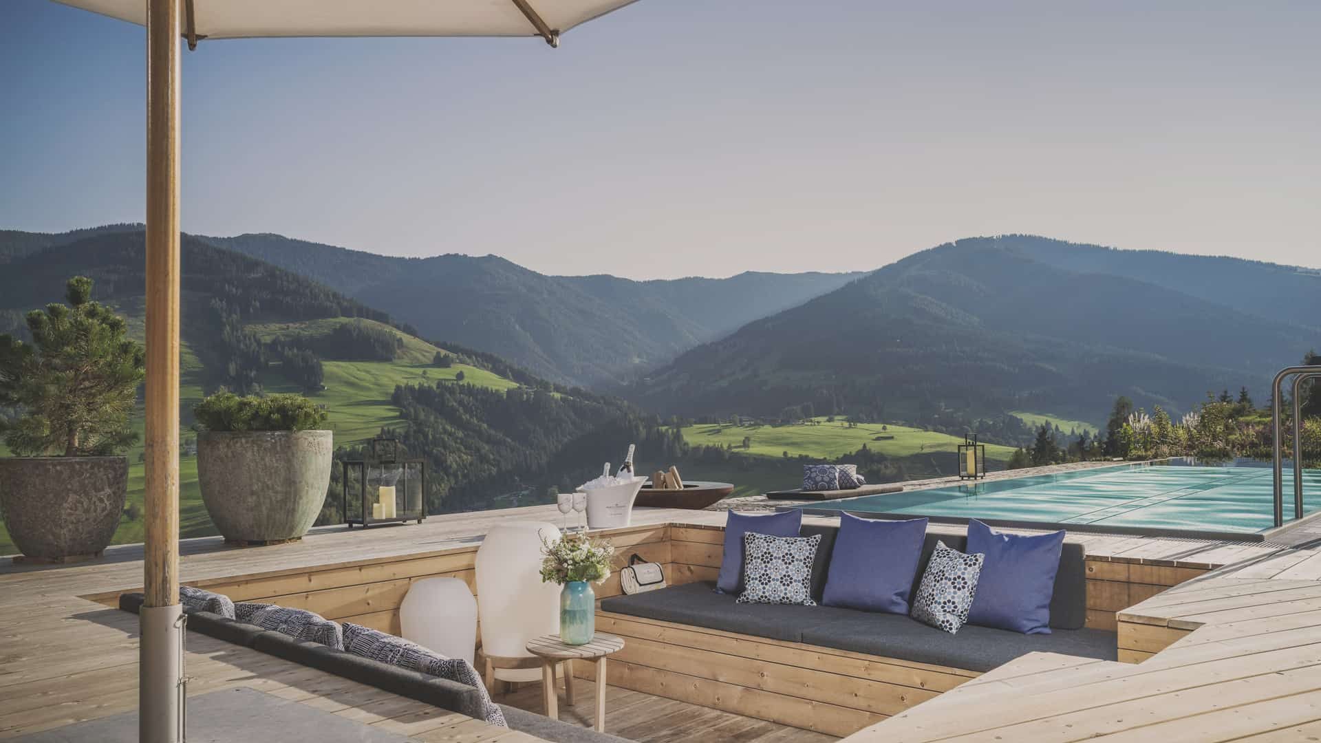 Senhoog leogang Aussenansicht Sommer Pool