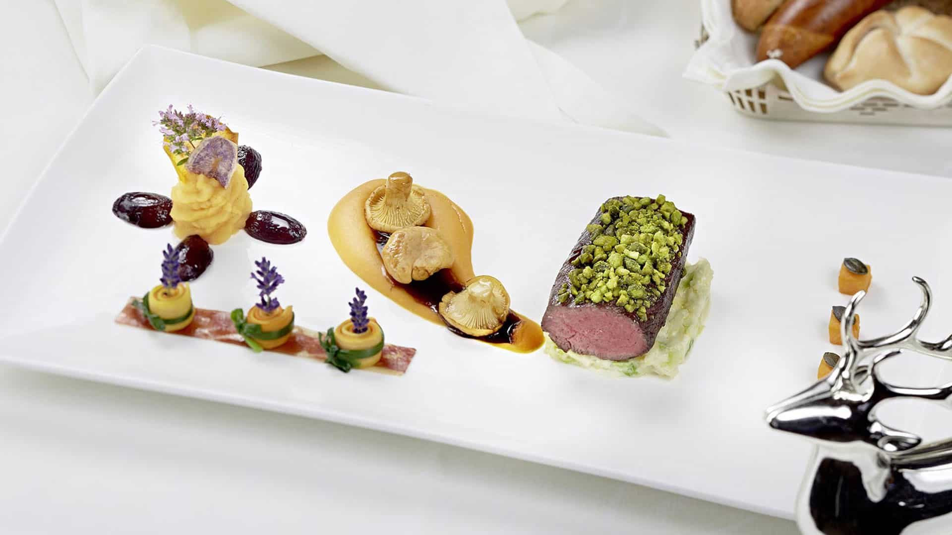 Singer Restaurant 1928 Food2