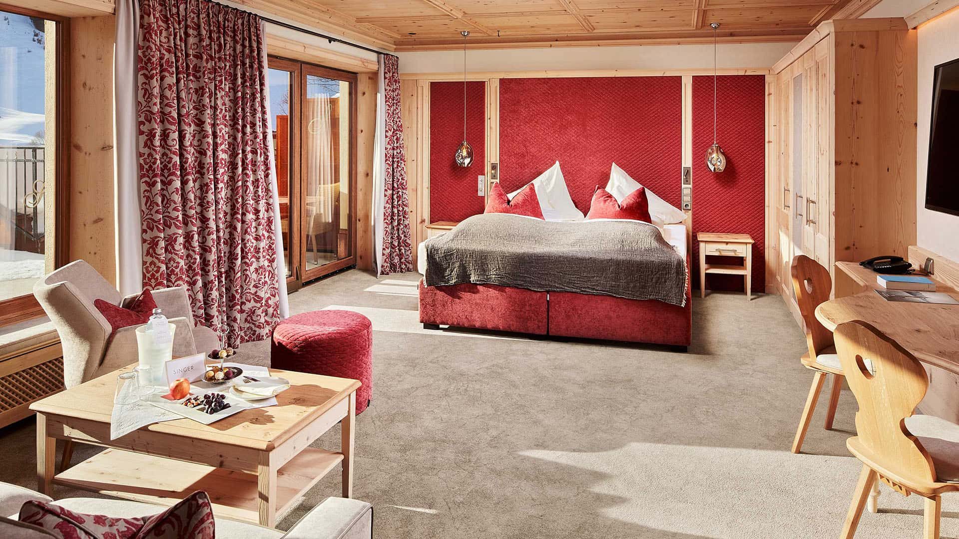 Singer Roter Stein Deluxe Juniorsuite