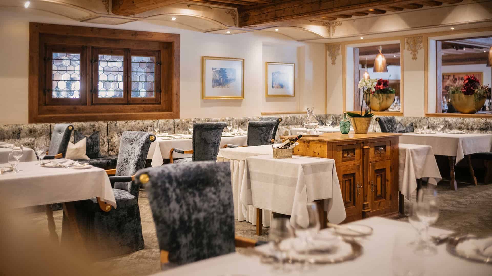 Trofana Restaurant 4