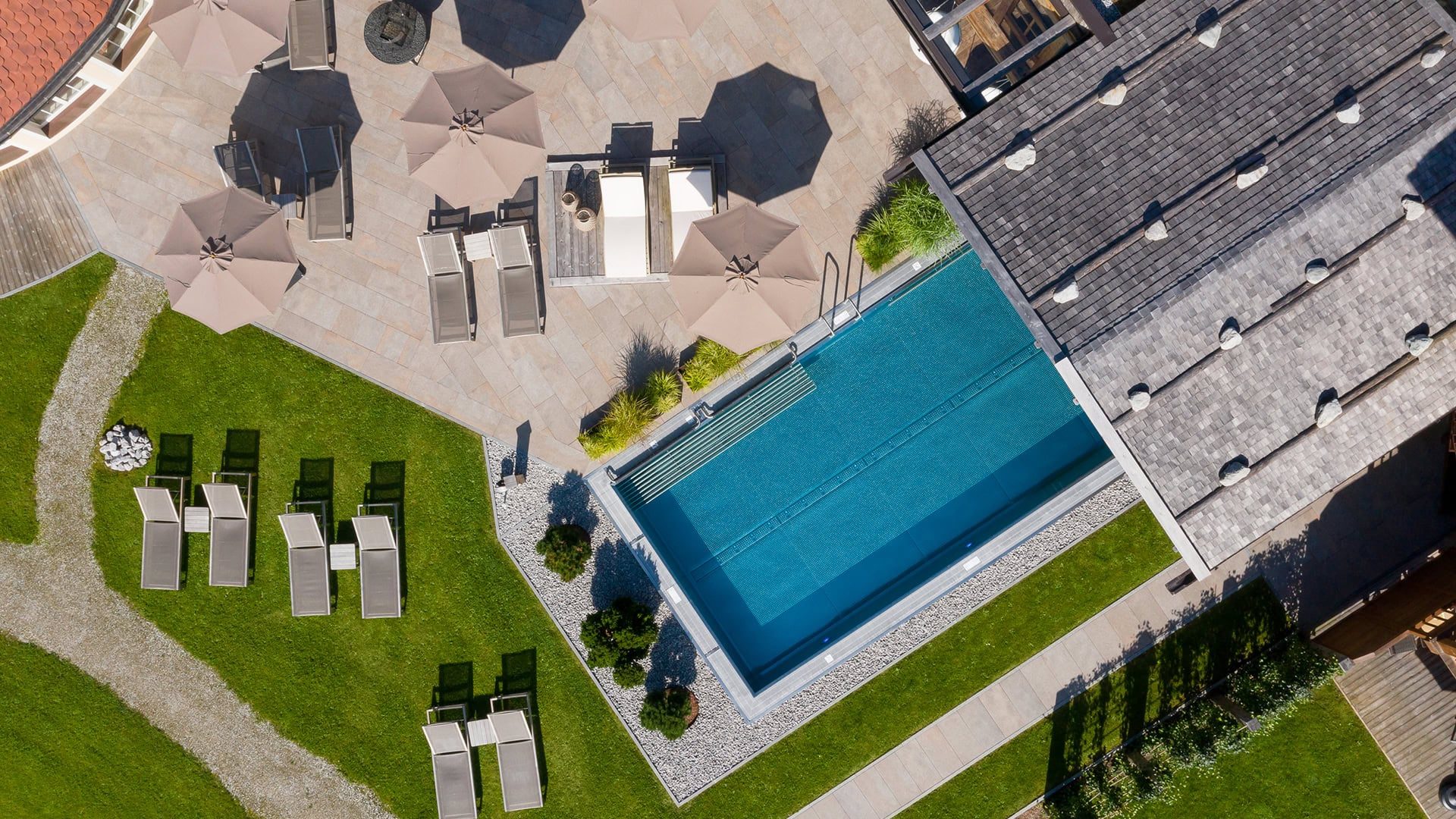 Vitalhotel_Edelweiss_Sommer_Pool_4