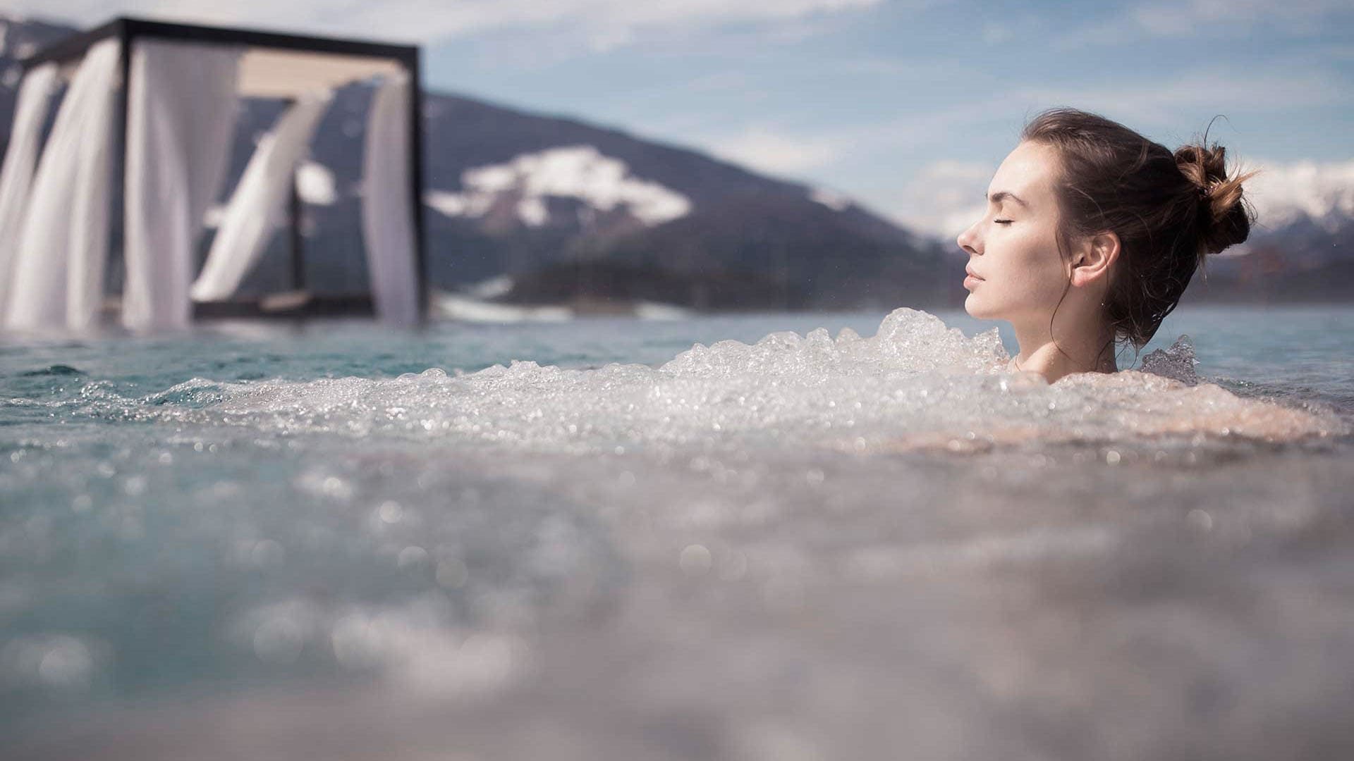 Winkler Aussen Pool Sprudelbad