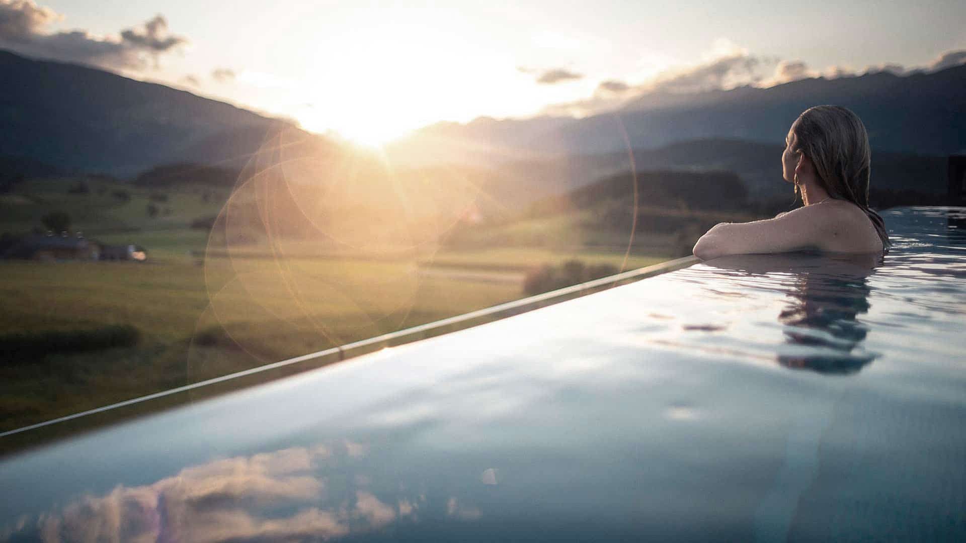 Winkler Aussen Pool View