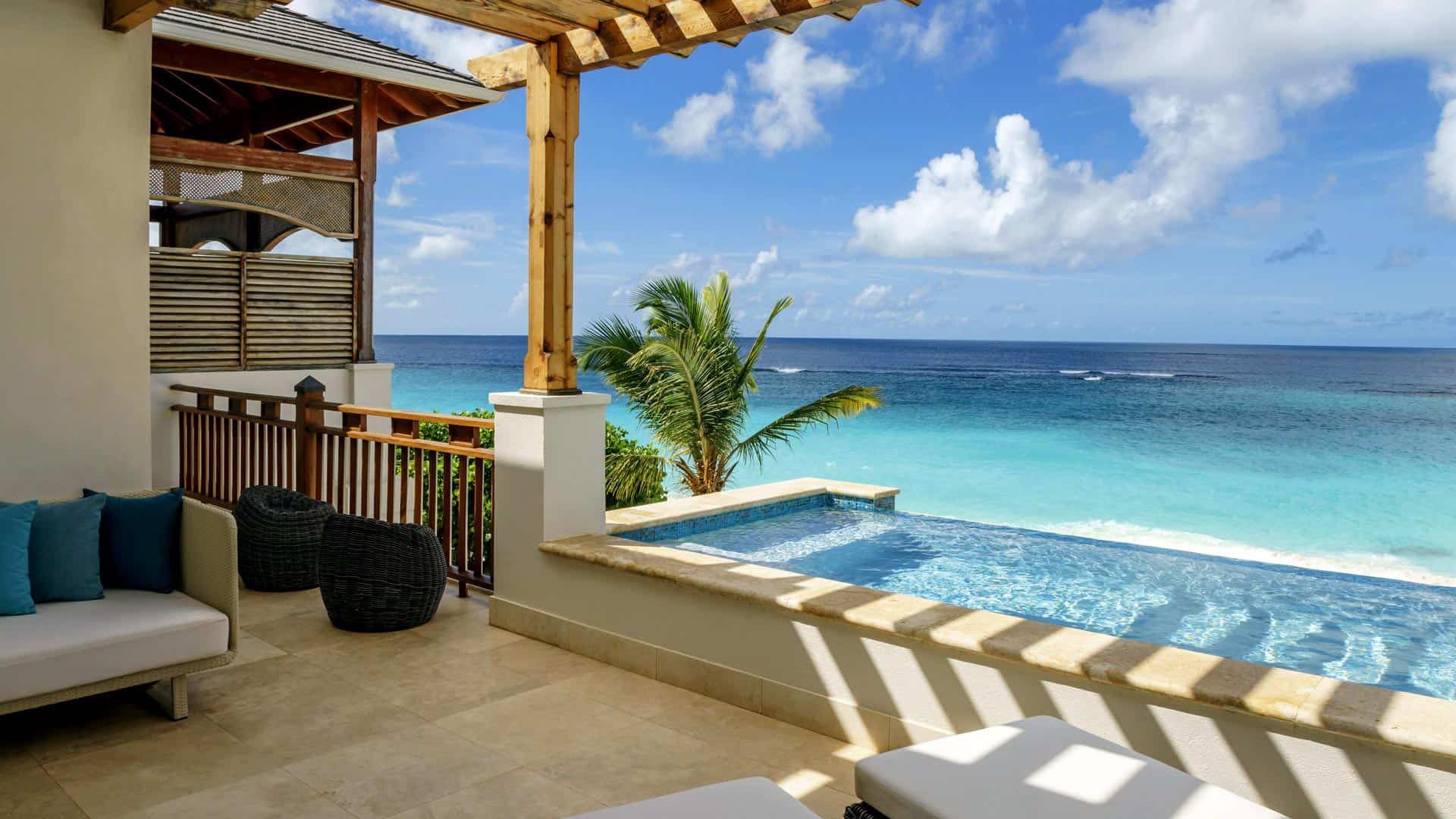 Zemi Infinty Pool Beach 01