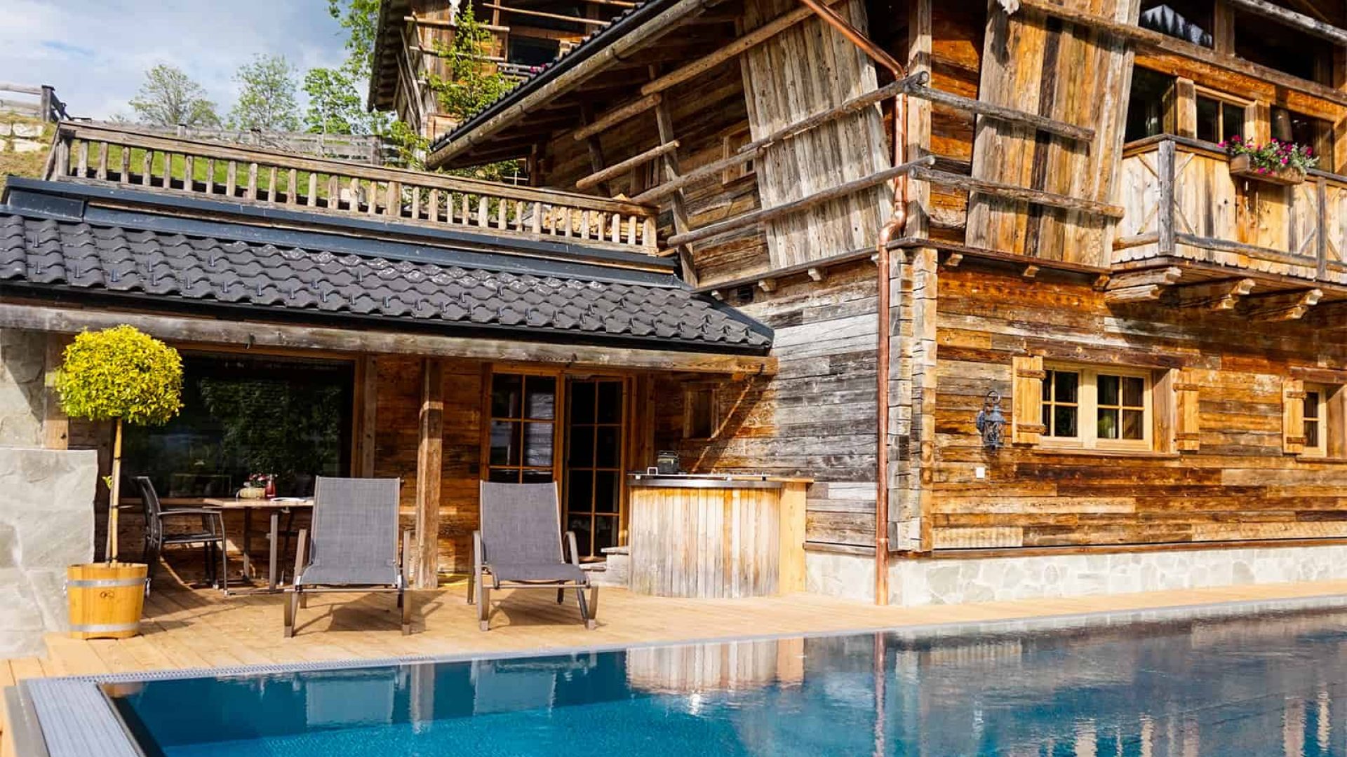 Bergdorf Prechtlgut Pool Luxury-Lodge